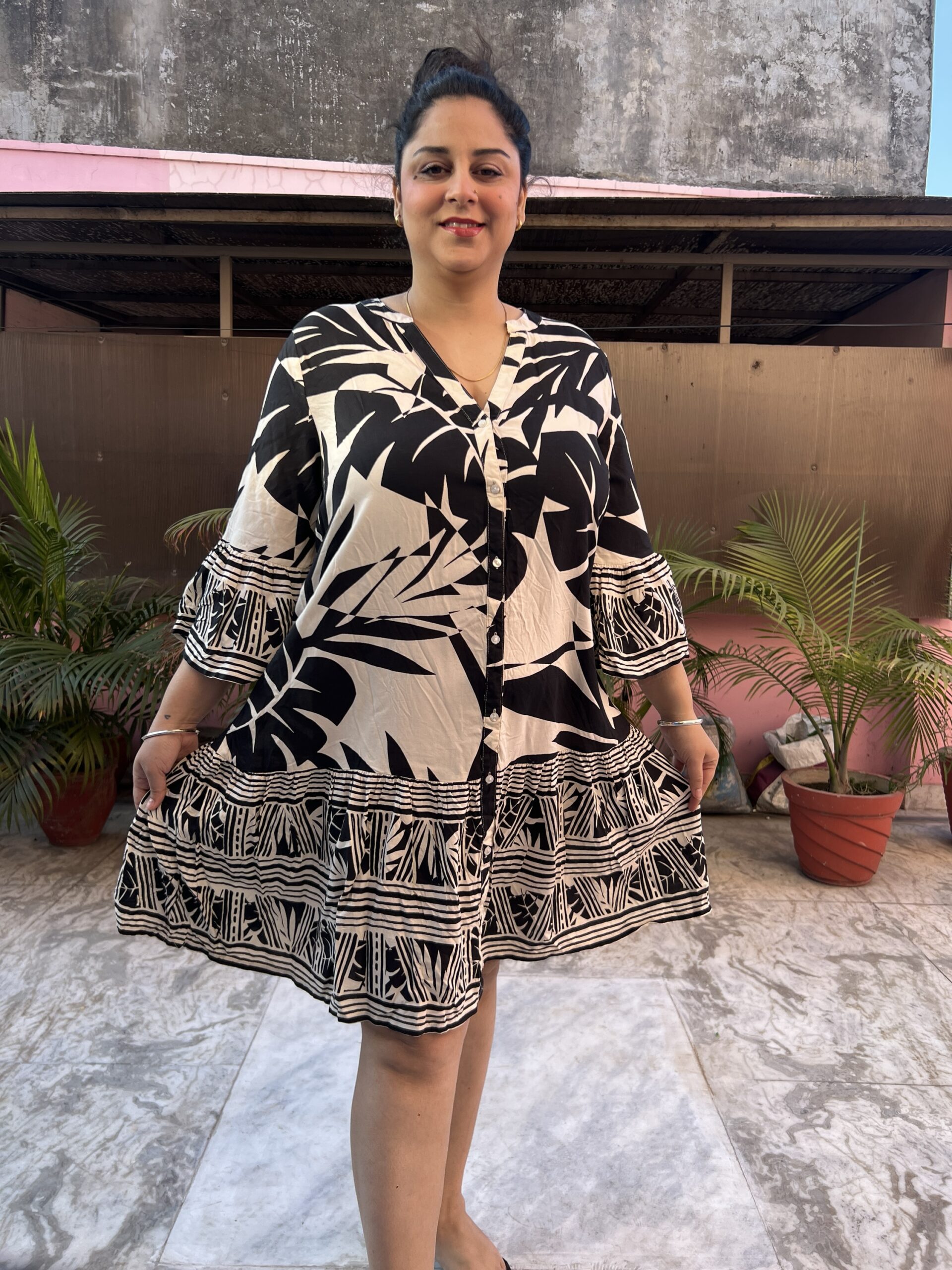 Buttoned rayon dress - Image 4