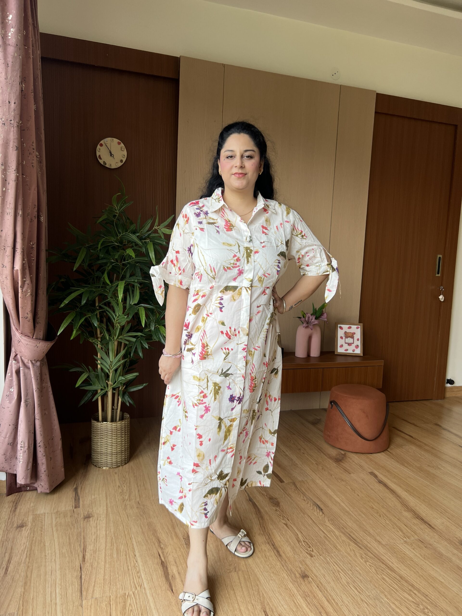 Floral Buttoned Dress - Image 5