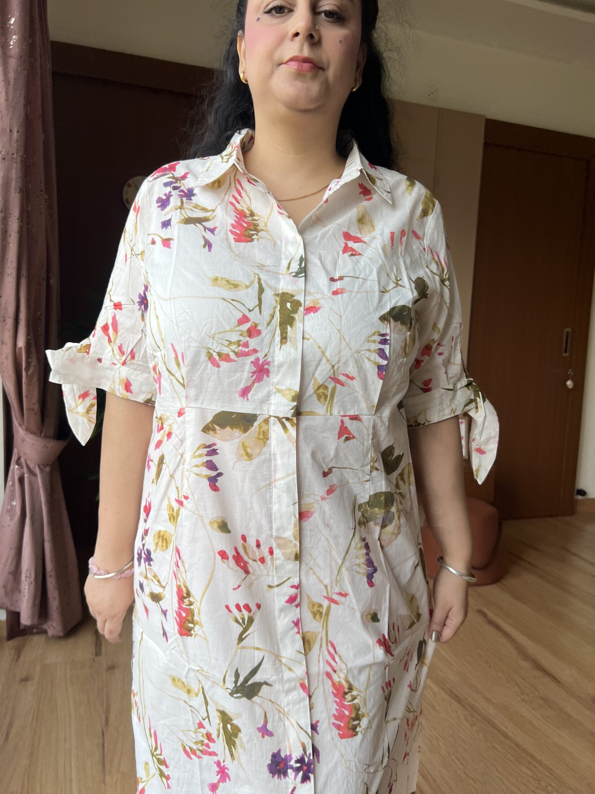 Floral Buttoned Dress - Image 3