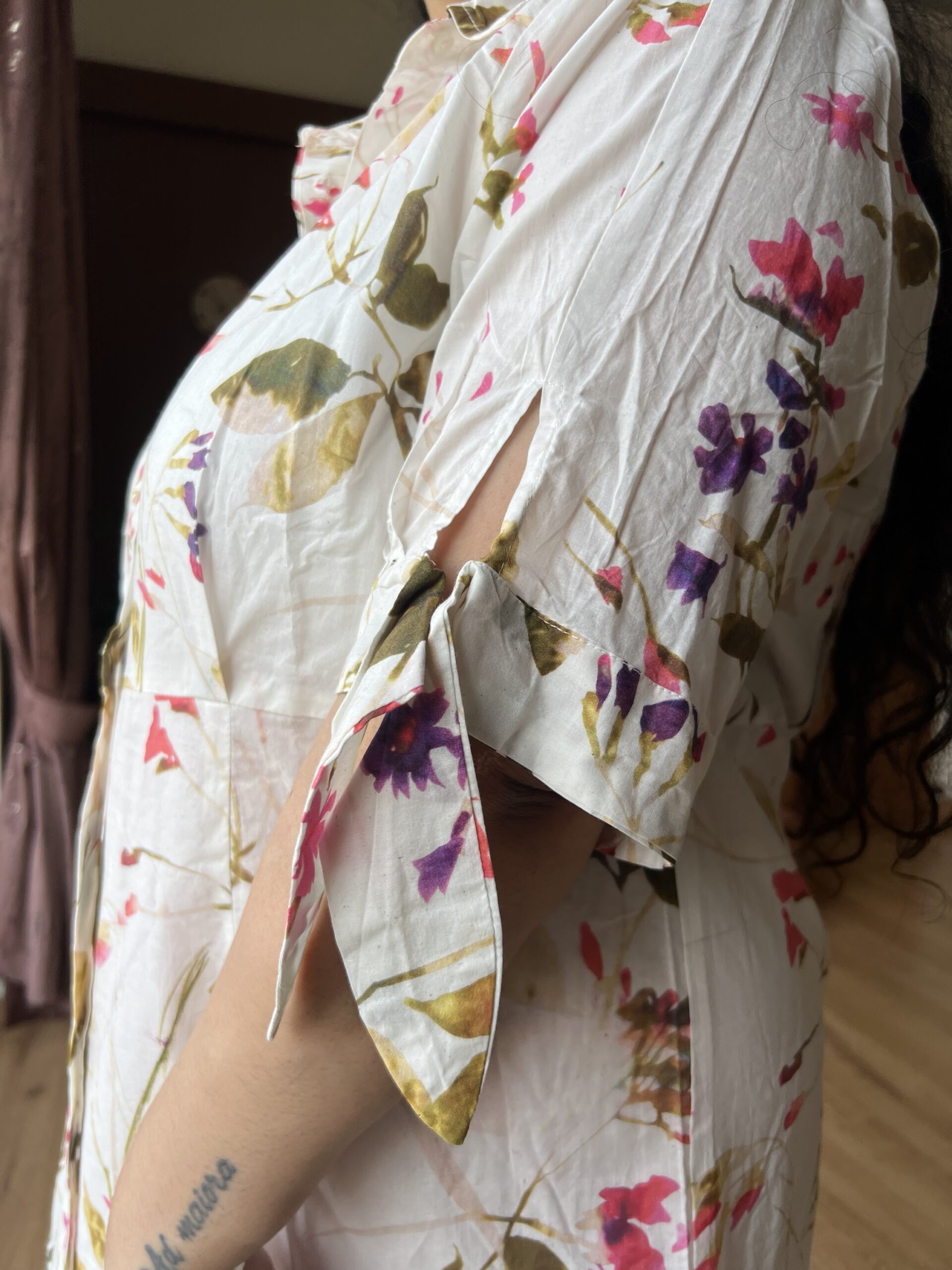 Floral Buttoned Dress - Image 4