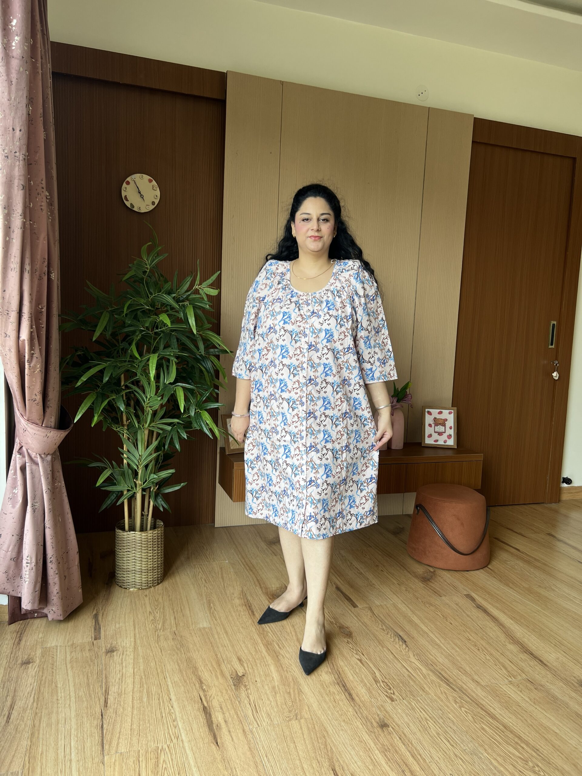 Cotton Buttoned Dress - Image 5